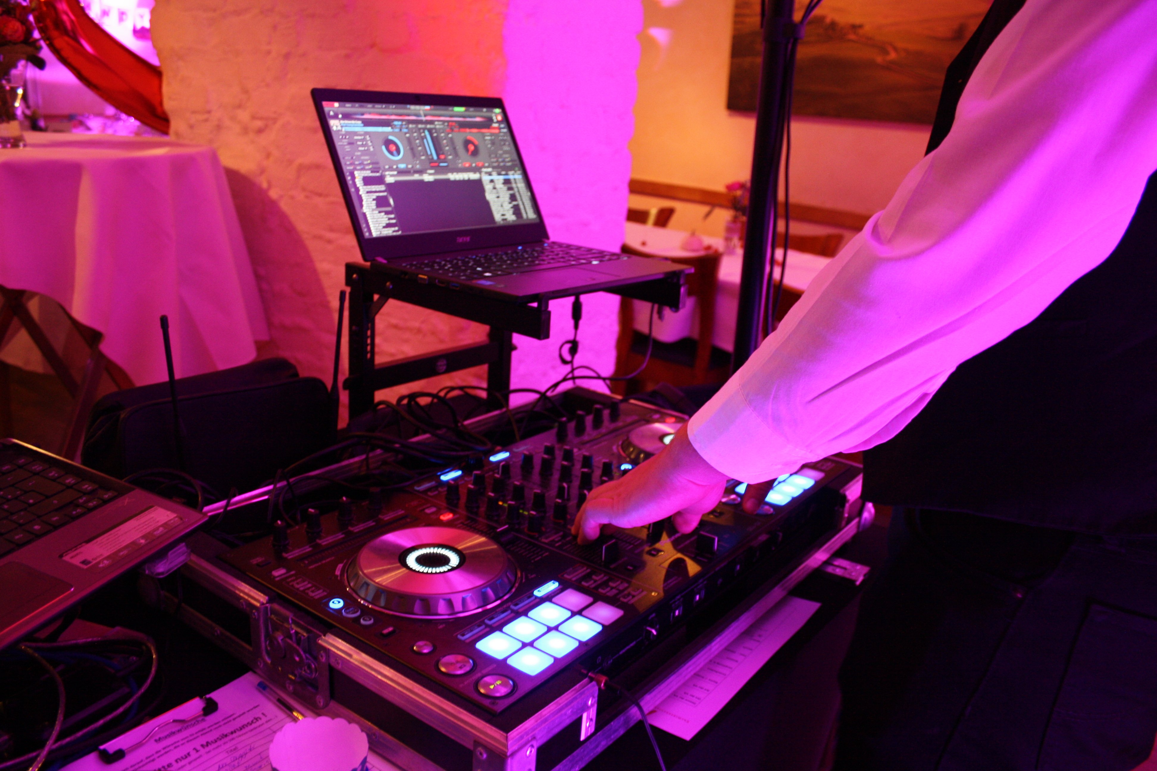 Professionell auflegen mit Aw-audio.DJ 4