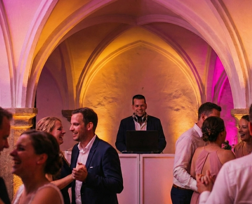 Event DJ Arne Winter in Köln, alter Wartesaal Event DJ Arne Winter in Köln, alter Wartesaal